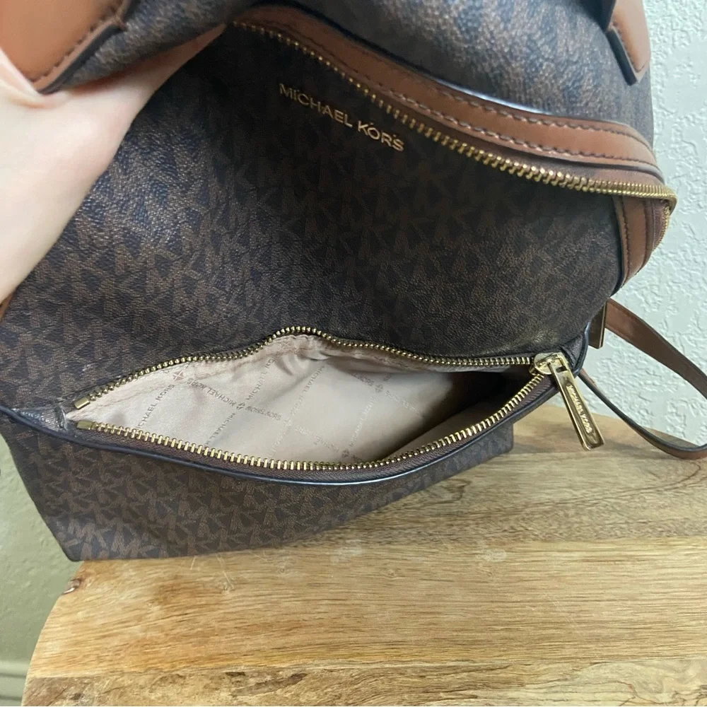 Michael Kors Sheila Medium Logo Backpack